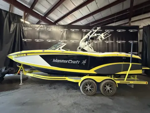 MasterCraft X23