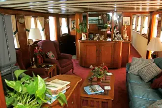 Thumbnail von J.M. Martinac Shipbuilders Classic Fantail Motor Yacht Miriam