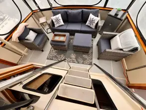 Thumbnail von Overseas PT52 COCKPIT MOTORYACHT Wine Knot