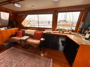 Thumbnail von Overseas PT52 COCKPIT MOTORYACHT Wine Knot