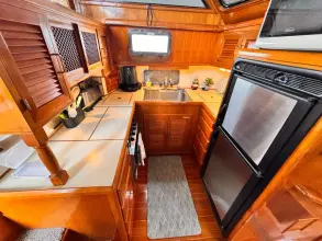 Thumbnail von Overseas PT52 COCKPIT MOTORYACHT Wine Knot