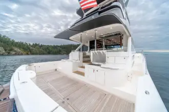 Thumbnail von Riviera 64 Sports Motor Yacht -