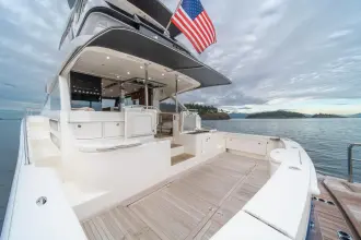 Thumbnail von Riviera 64 Sports Motor Yacht -