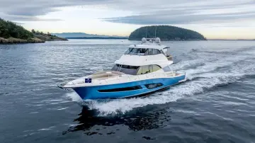 Thumbnail von Riviera 64 Sports Motor Yacht -