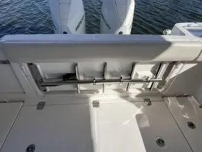 Thumbnail von Boston Whaler 325 Conquest