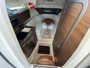 Thumbnail von Boston Whaler 325 Conquest