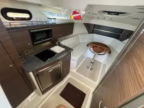 Thumbnail von Boston Whaler 325 Conquest