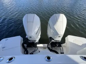 Thumbnail von Boston Whaler 325 Conquest