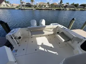 Thumbnail von Boston Whaler 325 Conquest