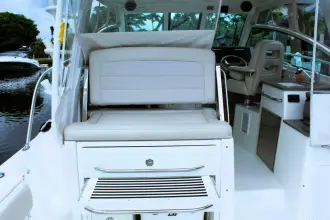 Thumbnail von Boston Whaler 345 Conquest F-Troop