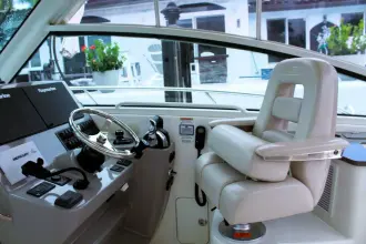 Thumbnail von Boston Whaler 345 Conquest F-Troop