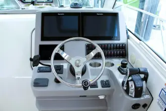 Thumbnail von Boston Whaler 345 Conquest F-Troop