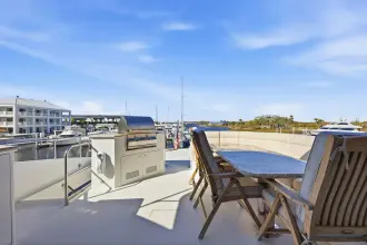 Thumbnail von Cheoy Lee 95 Motor Yacht FOOTLOOSE