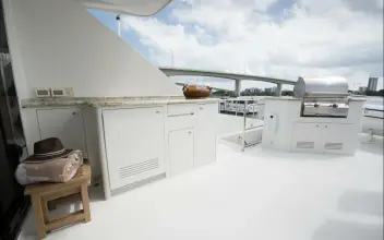 Thumbnail von Cheoy Lee 95 Motor Yacht FOOTLOOSE
