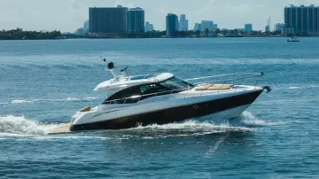 Thumbnail von Cruisers Yachts 45 Cantius CHASSAN