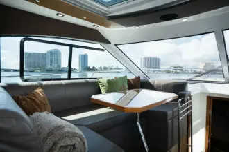Thumbnail von Cruisers Yachts 45 Cantius CHASSAN