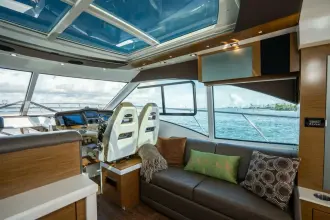 Thumbnail von Cruisers Yachts 45 Cantius CHASSAN