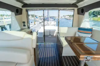 Thumbnail von Cruisers Yachts 48 Cantius EPIC