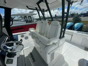 Thumbnail von Everglades 335 CC