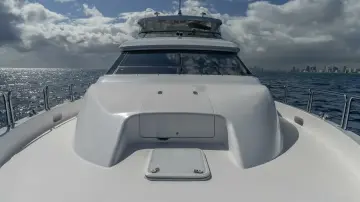 Thumbnail von Hatteras 80 Enclosed Bridge Skylounge Gallopin