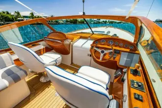 Thumbnail von Hinckley Talaria 29 R Tira Bella