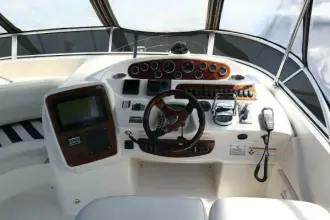 Thumbnail von Meridian 411 Sedan Mary K
