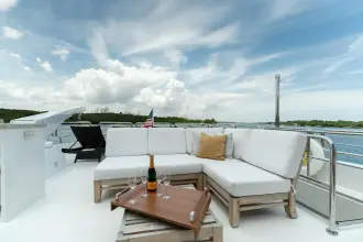 Thumbnail von Ocean Alexander 100 Motor Yacht ZEPHYR
