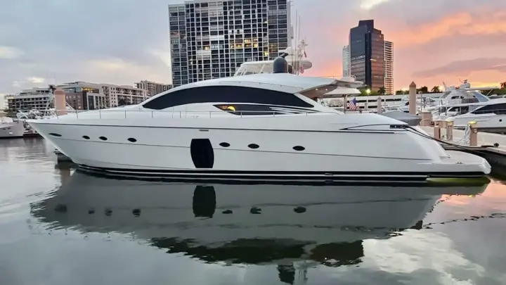 Pershing 72 Uptown Girl