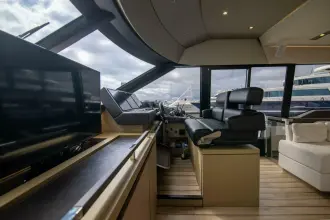 Thumbnail von Prestige 680 Flybridge Prestige Worldwide