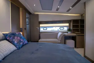 Thumbnail von Prestige 680 Flybridge Prestige Worldwide