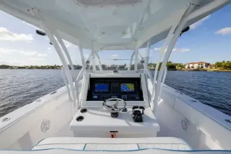 Thumbnail von Sea Hunter 33 Center Console Bloodline