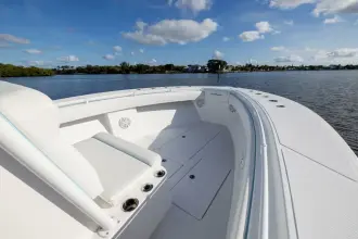 Thumbnail von Sea Hunter 33 Center Console Bloodline