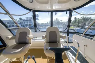 Thumbnail von Sea Ray 520 Sedan Bridge Seas The Day