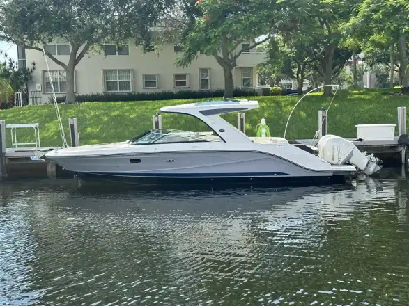 Sea Ray SLX 310 SALES THERAPY