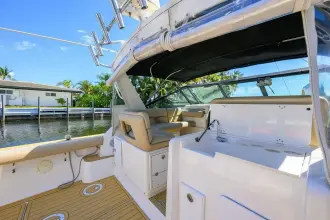 Thumbnail von Tiara Yachts 3100 LE Black Jack