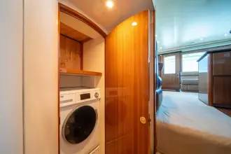 Thumbnail von Viking 52 Convertible WHITE PEARL