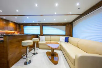 Thumbnail von Viking 64 Convertible HMY Trade