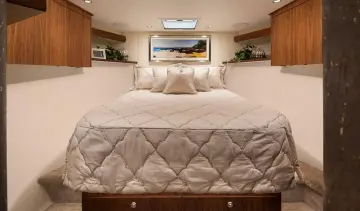 Thumbnail von Viking 68 Enclosed Bridge 2026 Viking 68EB