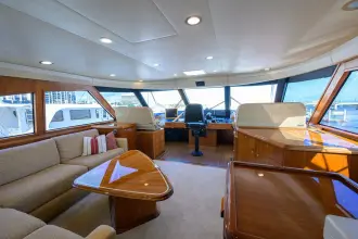 Thumbnail von Viking 92 Enclosed Bridge SPECULATOR