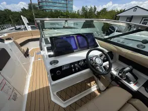Thumbnail von Sea Ray SLX 310 Außenborder