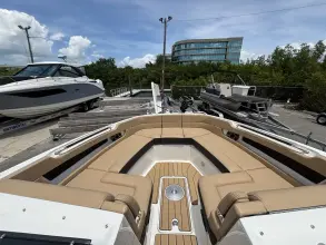 Thumbnail von Sea Ray SLX 310 Außenborder