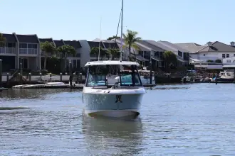 Thumbnail von Boston Whaler 330 Vantage