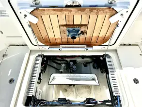 Thumbnail von Boston Whaler 330 Outrage