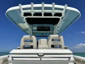 Thumbnail von Boston Whaler 330 Outrage