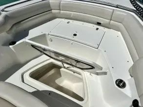 Thumbnail von Boston Whaler 330 Outrage