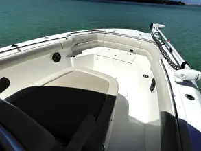 Thumbnail von Boston Whaler 330 Outrage