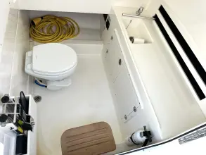 Thumbnail von Boston Whaler 330 Outrage