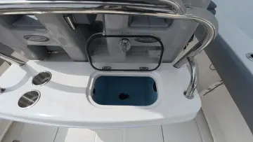 Thumbnail von Boston Whaler 250 Outrage