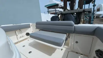 Thumbnail von Boston Whaler 250 Outrage