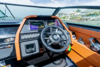 Thumbnail von Cruisers Yachts 34 GLS OB